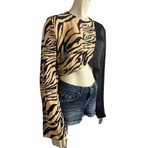 NWT Usisi Sister Hermione Crop Top Black Tiger Women's M Colorblock Casual Chic - Picture 5 of 10